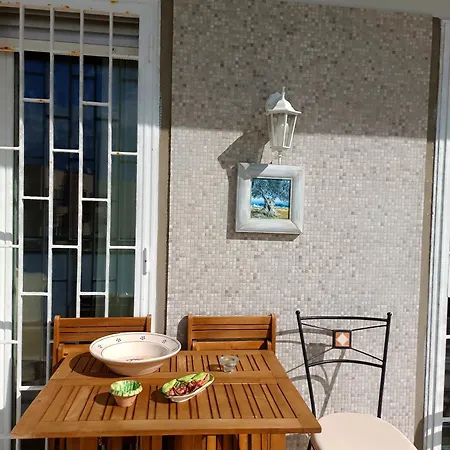 Апартаменти La Dimora Vista Mare